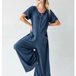 NATURAL LIFE Navy Short-Sleeve Wide-Leg Jumpsuit